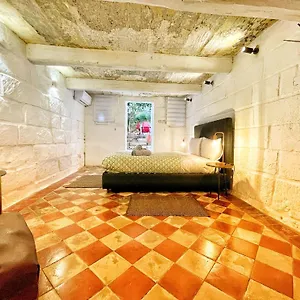 House Of Pomegranates By Holi Sliema